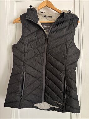 Eddie Bauer Quilted Hooded Puffer Vest in Charcoal Gray
